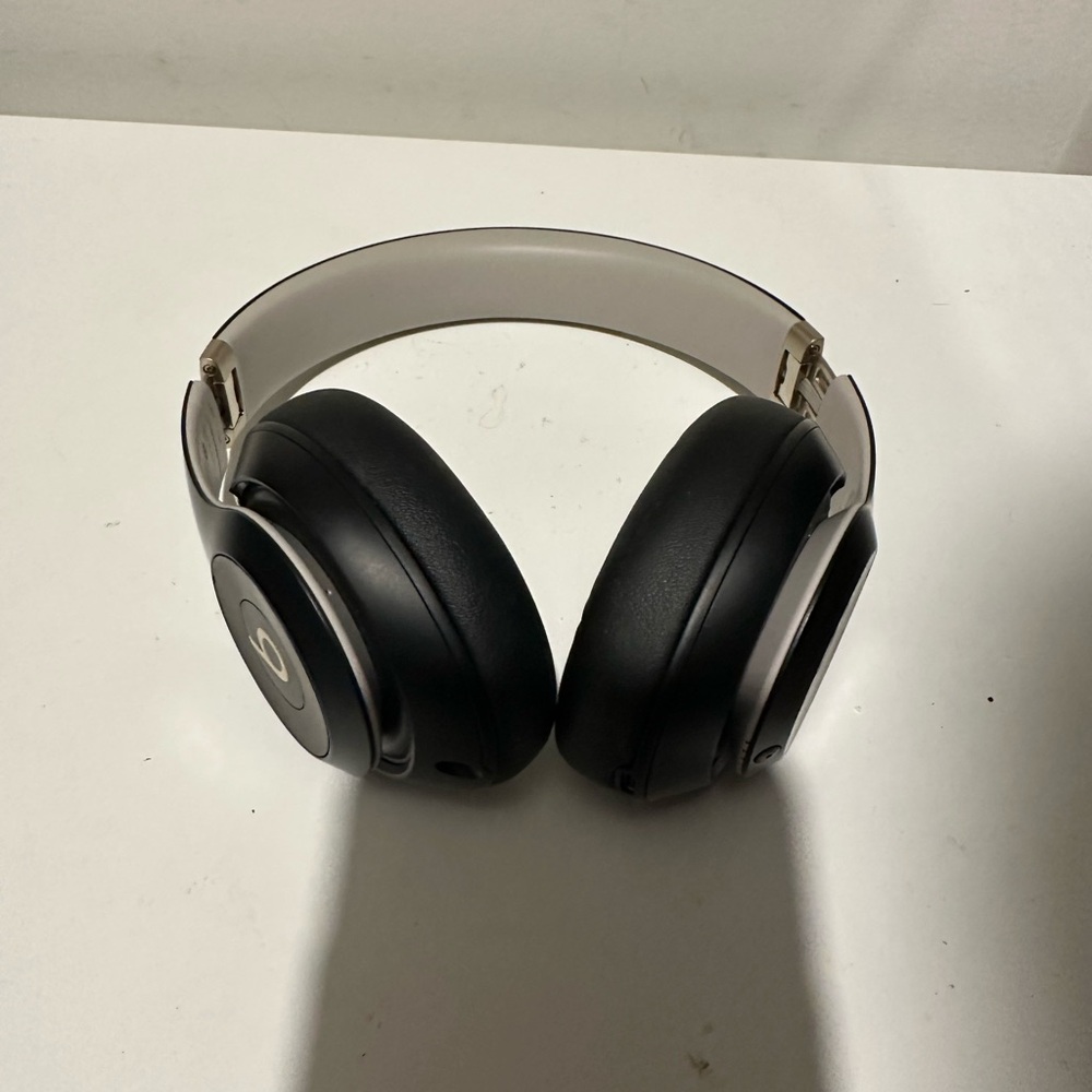 Pro Beats by Dre Black and gold Over-Ear Headphones